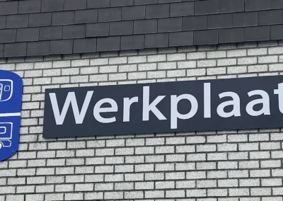 Gevelbelettering Coppelmans werkplaats